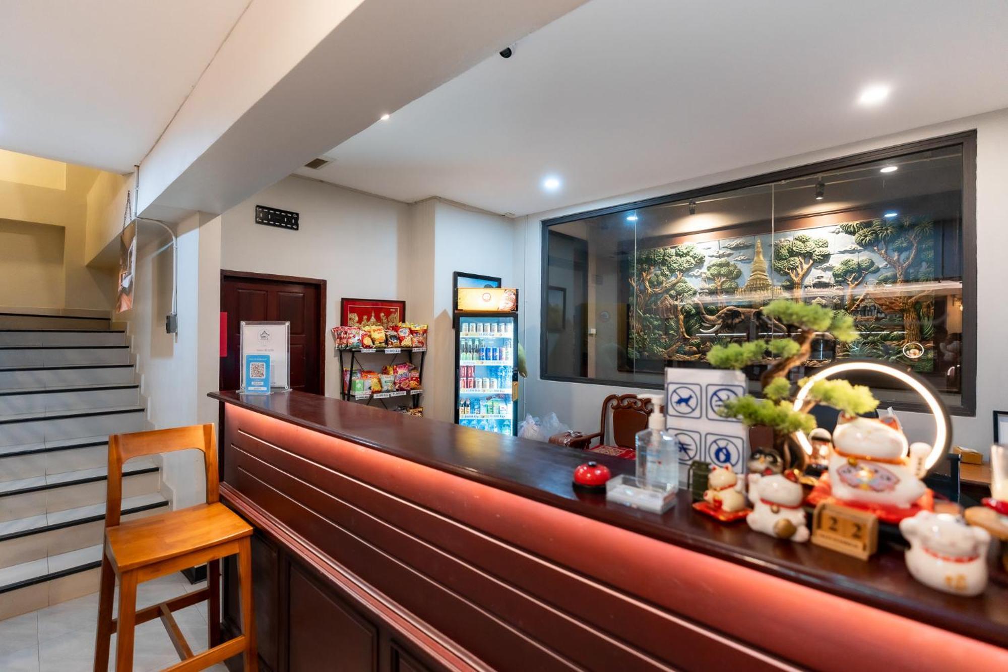 Siri Hotel Vientiane Buitenkant foto