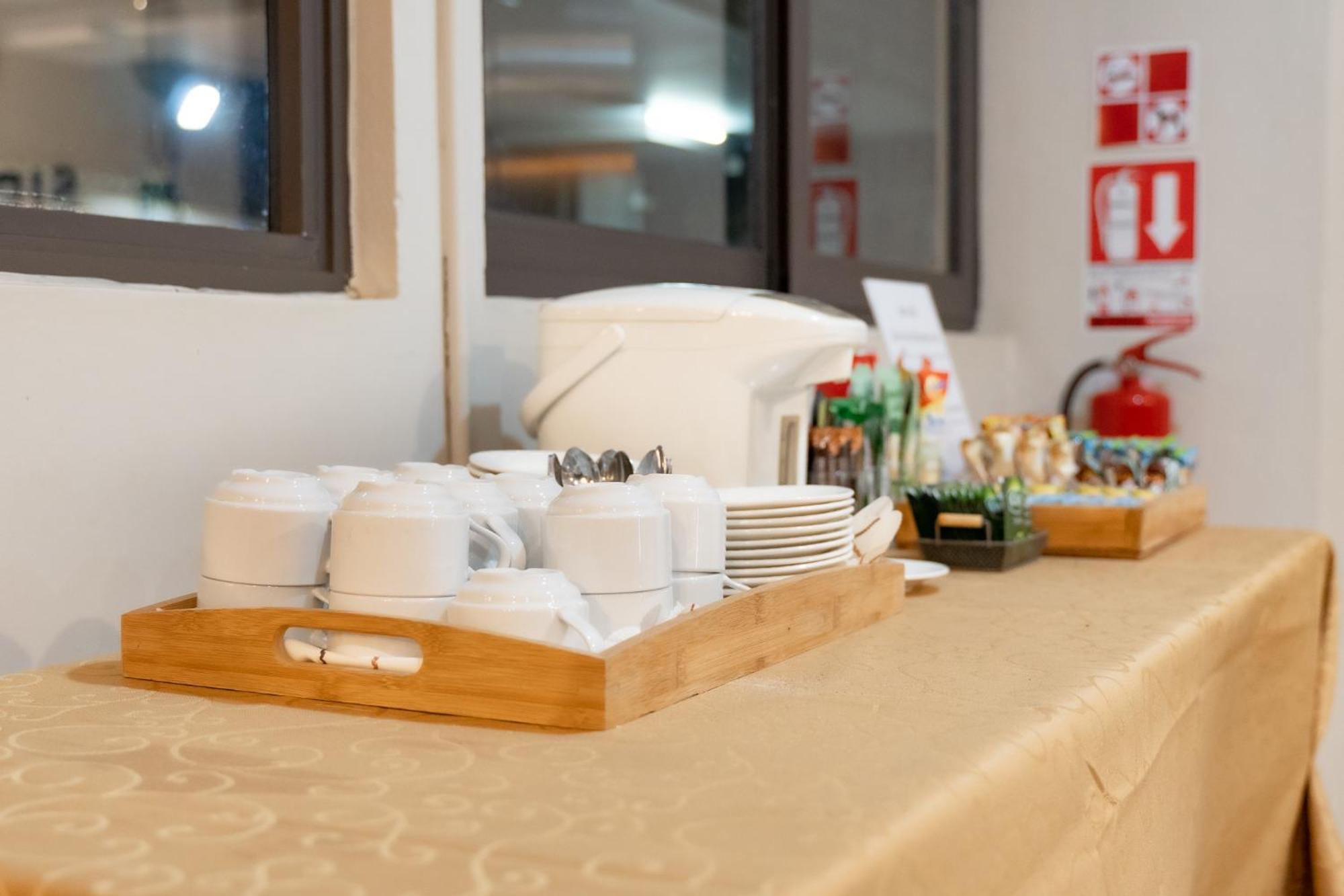 Siri Hotel Vientiane Buitenkant foto