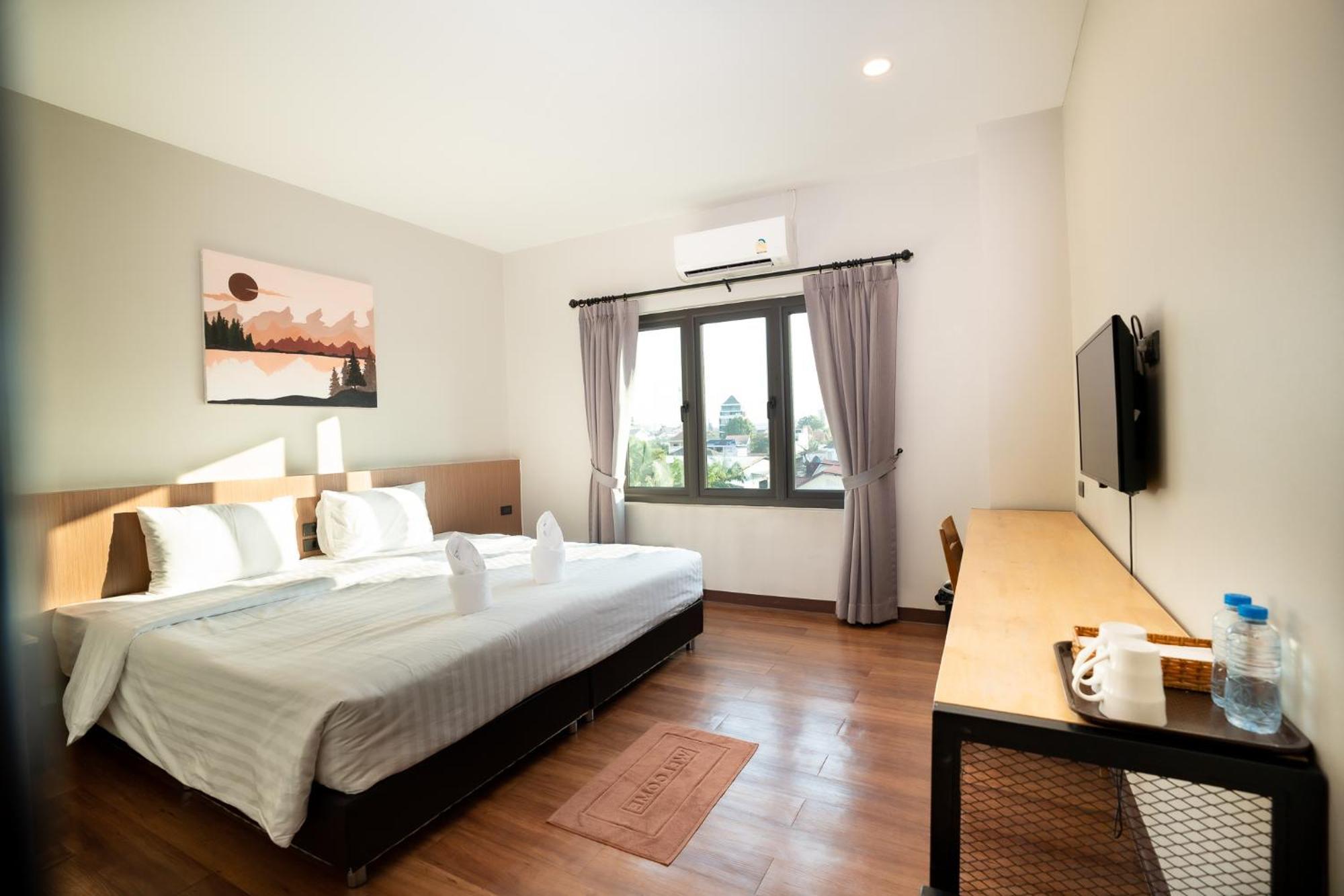 Siri Hotel Vientiane Buitenkant foto