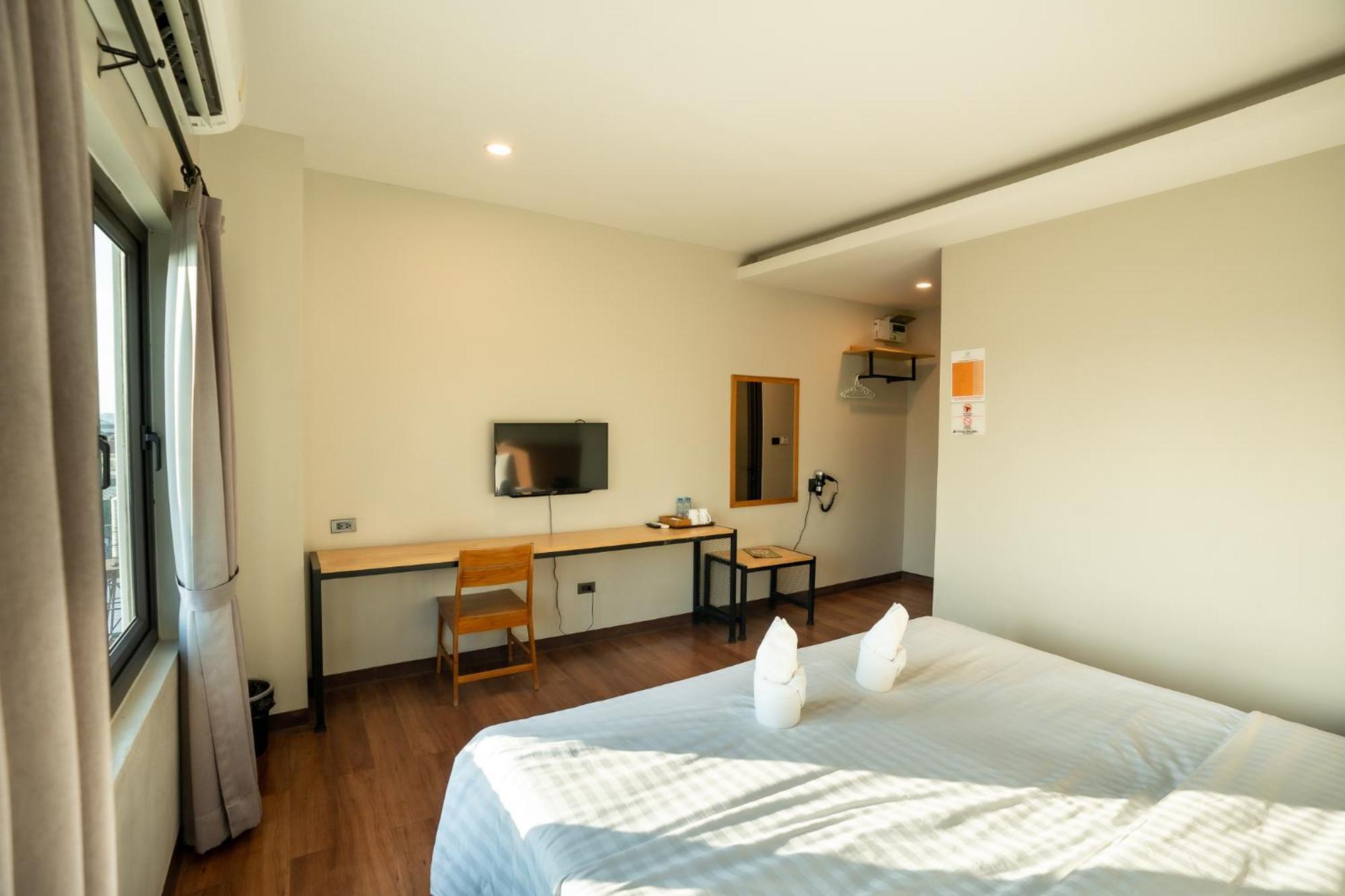 Siri Hotel Vientiane Buitenkant foto